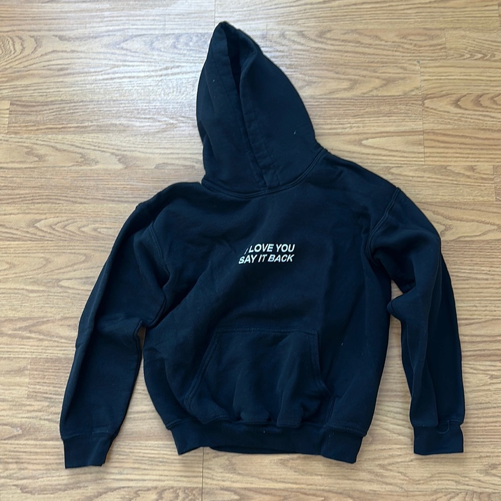 LONELY GHOST- ILYSIB. KIDS M. black and white. Worn twice